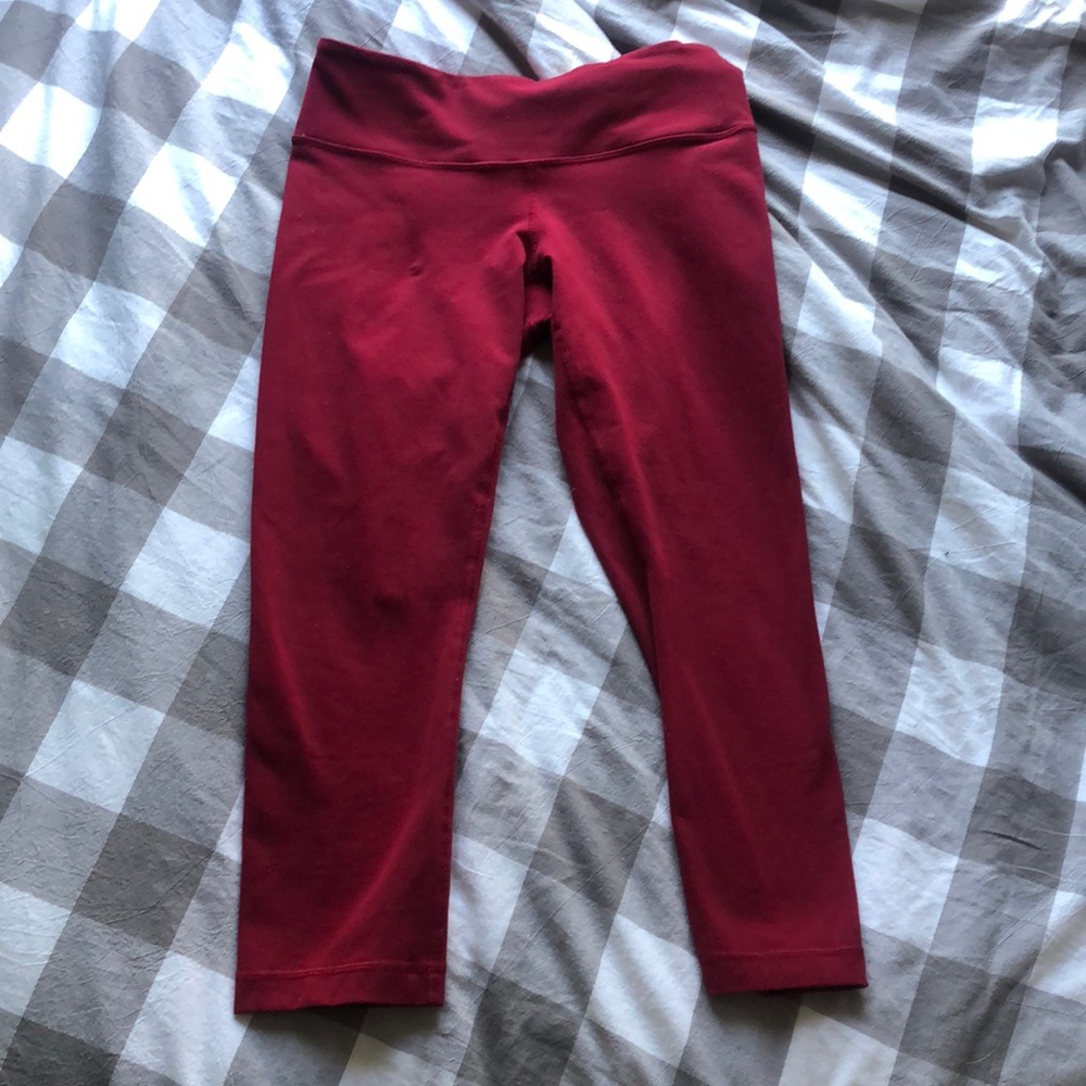 Lululemon Wunder Under Crops